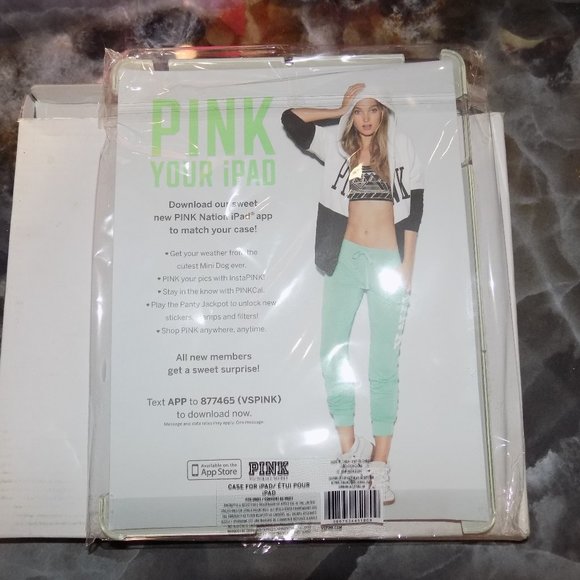 Victoria's Secret VS HARD Natural Leopard Case Sleeve Cover For iPad 3 NEW - Picture 2 of 3